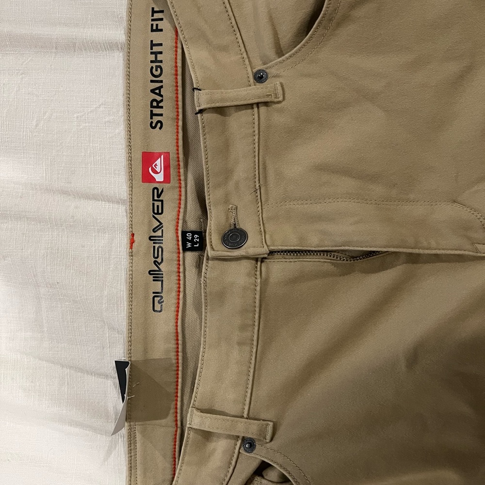 Quiksilver Men's Khaki Straight Fit Chinos